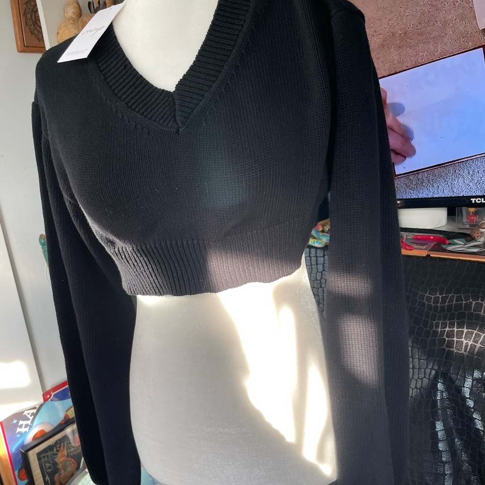 Long sleeve crop sweater Black super cool